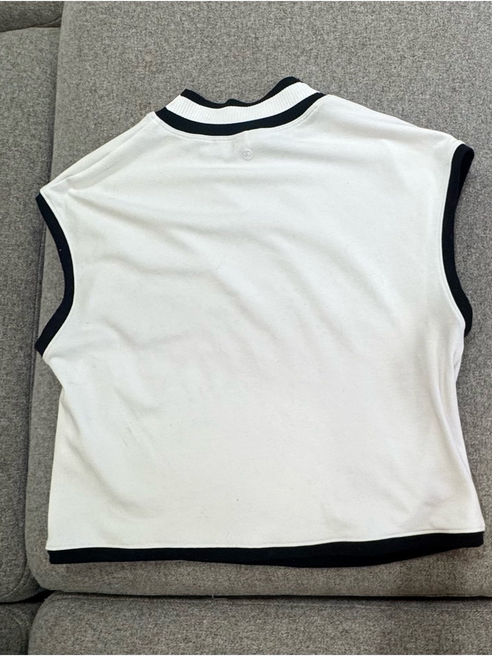 CALIA by Carrie Underwood White Sleeveless Tank with Black Trim